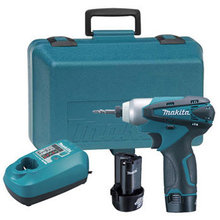 M&aacute;y bắn v&iacute;t d&ugrave;ng Pin Makita TD090DWE
