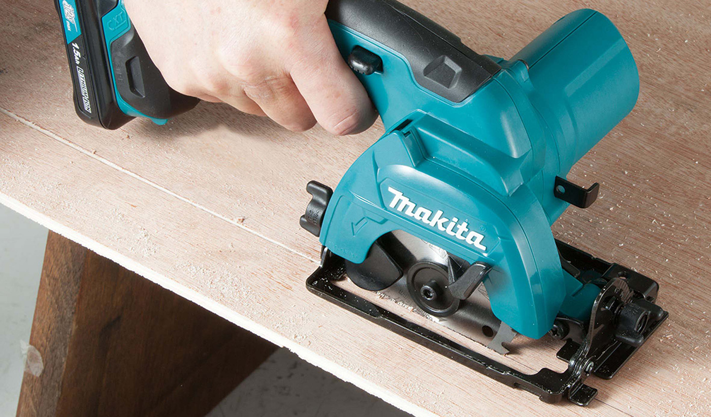 Đặc trưng kỹ thuật của m&aacute;y cưa đĩa d&ugrave;ng pin Makita HS301DSAE